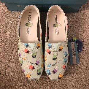 TOMS Limited Edition size 6 Boba Tea Print Shoes